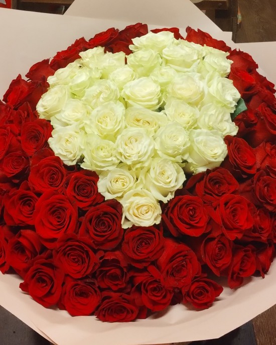 101 Trandafiri Rosii