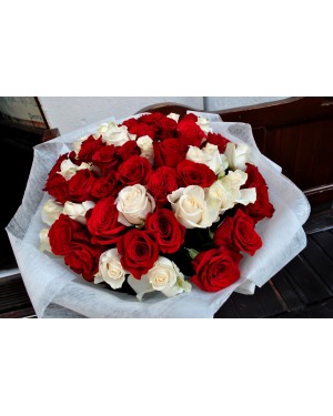 Buchet trandafiri Crimson Peek