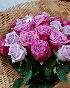 Buchet Trandafiri Deep Purple Buchet Trandafiri Deep Purple