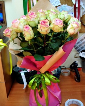 Buchet trandafiri Esperance