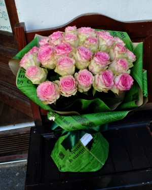 Buchet trandafiri Esperance