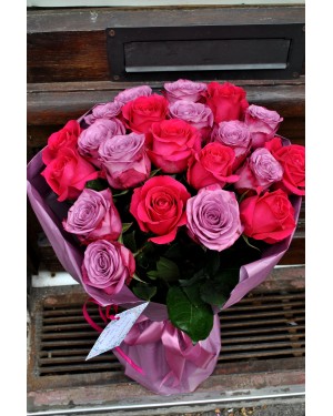 Buchet trandafiri Purple Rain